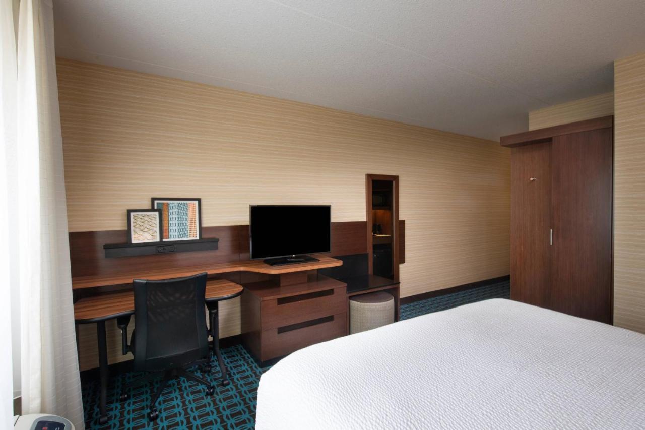 Fairfield Inn & Suites By Marriott Edmonton North Exterior photo