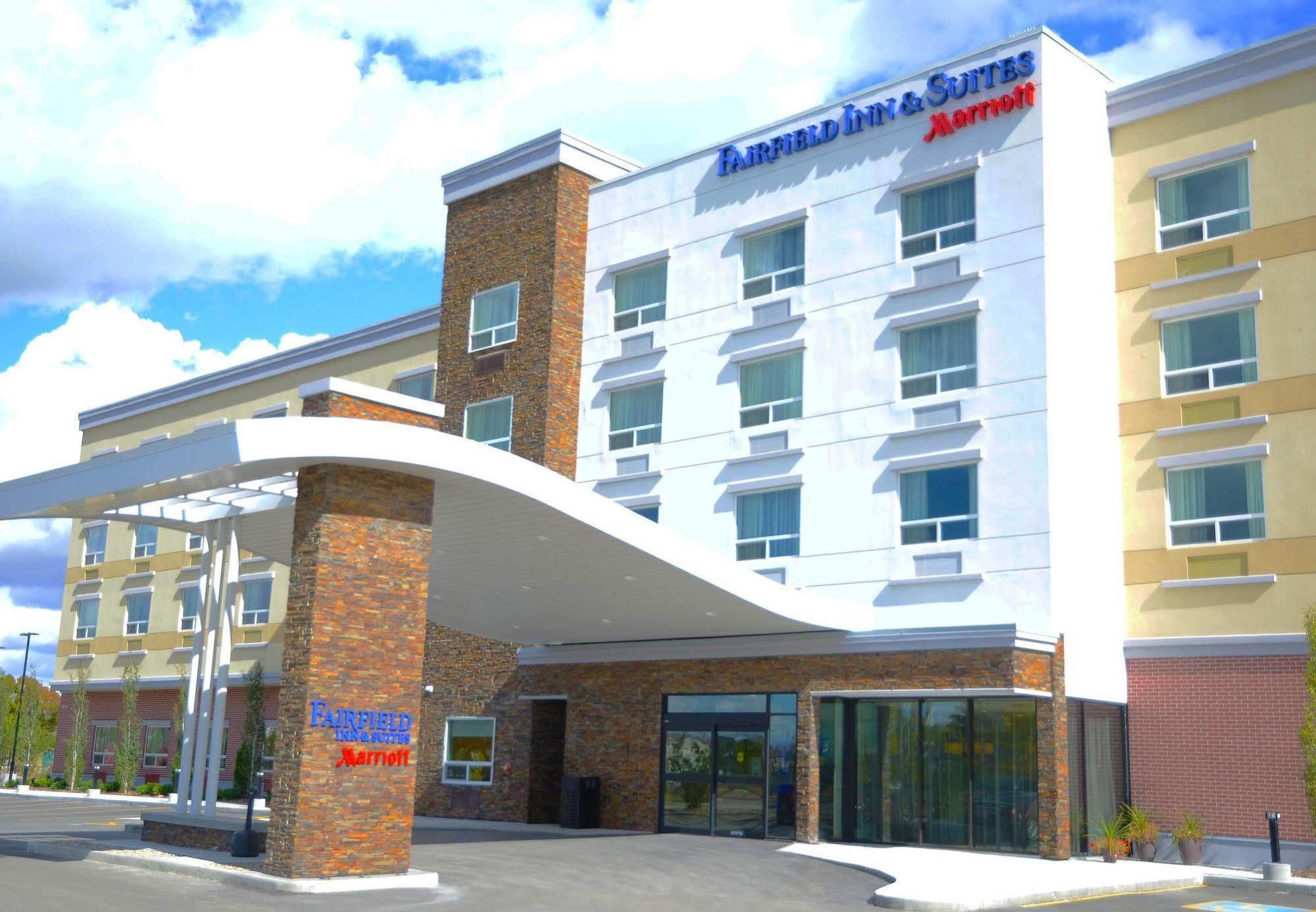 Fairfield Inn & Suites By Marriott Edmonton North Exterior photo